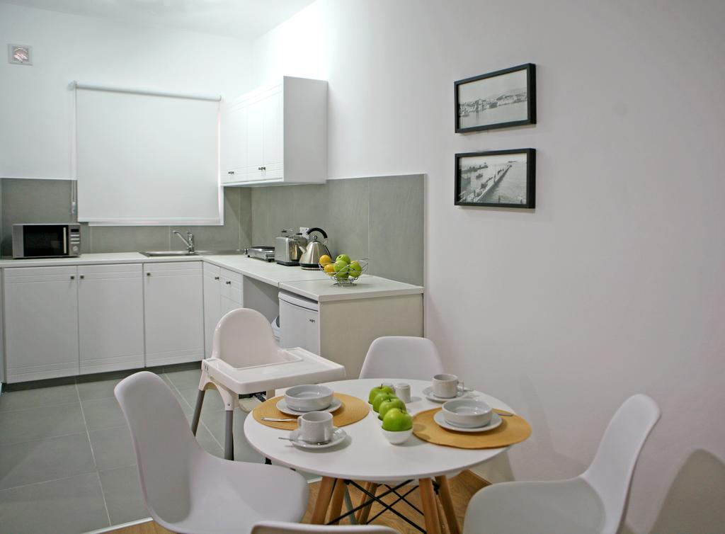 Corina Suites & Apartments Limassol Phòng bức ảnh