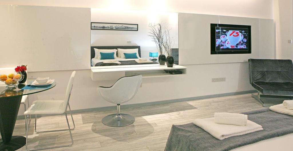 Corina Suites & Apartments Limassol Phòng bức ảnh